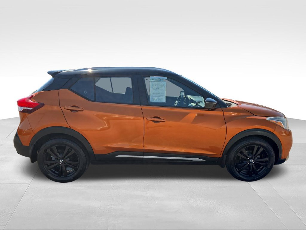 Used 2018 Nissan Kicks SR FWD image 6