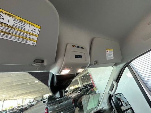 Used 2024 Ford E-Transit Base image 27