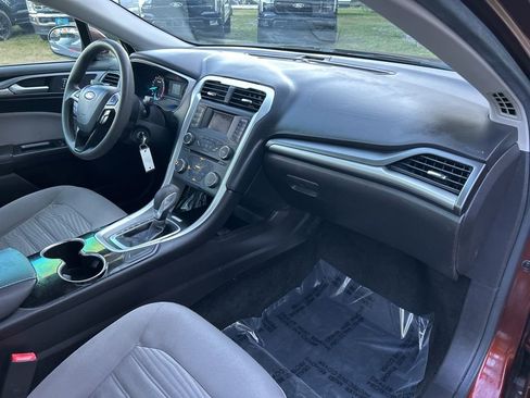 Used 2016 Ford Fusion S w/ Equipment Group 101A image 37