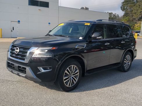 Used 2021 Nissan Armada SL w/ Captain's Chairs Package image 10