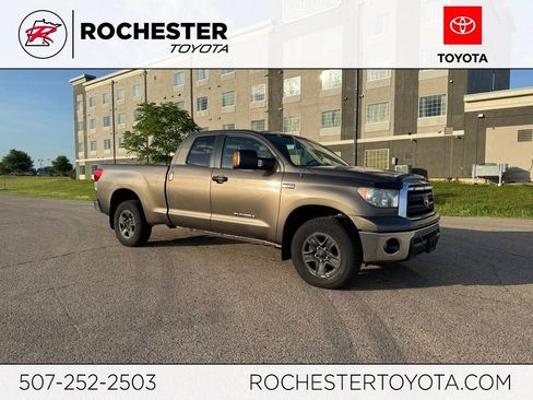 Used 2013 Toyota Tundra 4x4 Double Cab w/ Tow Pkg image 1