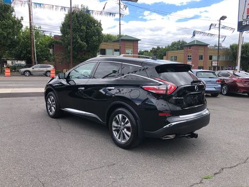 Used 2018 Nissan Murano SL w/ Moonroof Package image 3