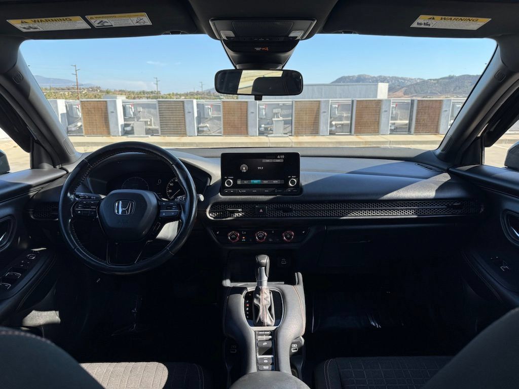 Used 2023 Honda HR-V Sport image 10