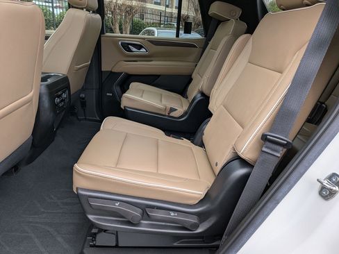 Used 2022 Chevrolet Tahoe Premier w/ Premium Package image 32