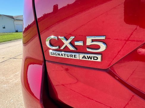 Certified 2025 MAZDA CX-5 Signature image 8