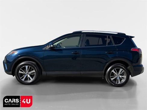 Used 2018 Toyota RAV4 XLE image 4