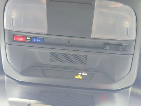 Certified 2025 Subaru Crosstrek 2.5i Sport w/ Crosstrek Mirror Package image 31