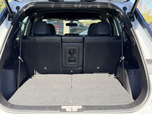 Used 2023 Mitsubishi Outlander SE Black Edition image 9