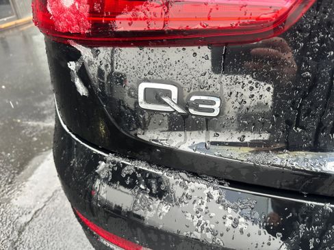 Used 2017 Audi Q3 2.0T Premium w/ Convenience Package image 28