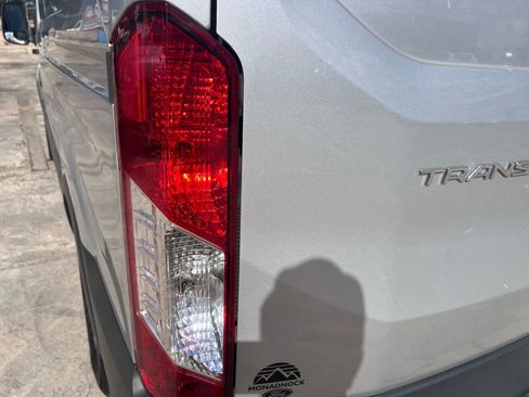 Used 2017 Ford Transit 150 Medium Roof w/Sliding Side Doo image 11