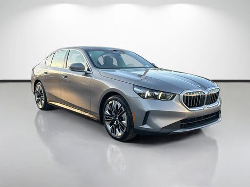 New 2027 BMW 530i xDrive w/ Premium Package AWD/4WD image 1