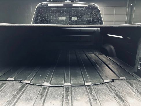 Used 2022 Rivian R1T Launch Edition AWD/4WD image 42