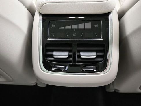 New 2026 Volvo XC60 B5 Ultra w/ Protection Package Premier image 34