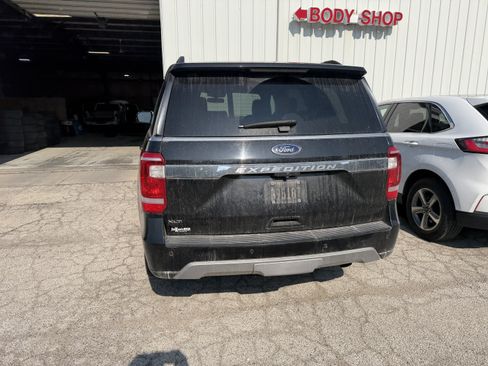 Used 2021 Ford Expedition XLT AWD/4WD image 11