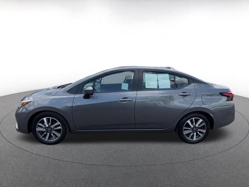 Used 2025 Nissan Versa SV FWD image 9