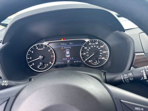 Used 2025 Nissan Altima 2.5 SV FWD image 29