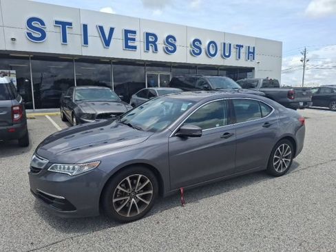 Used 2017 Acura TLX V6 FWD image 1