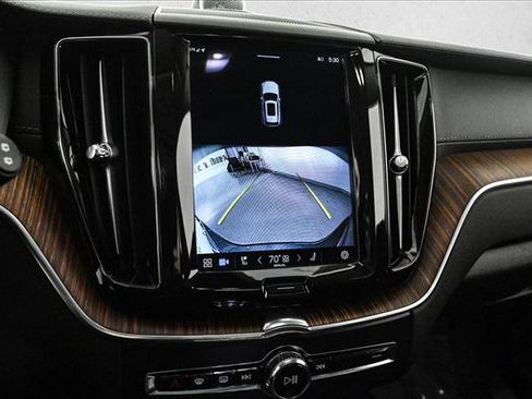 Used 2023 Volvo XC60 B6 Ultimate image 14