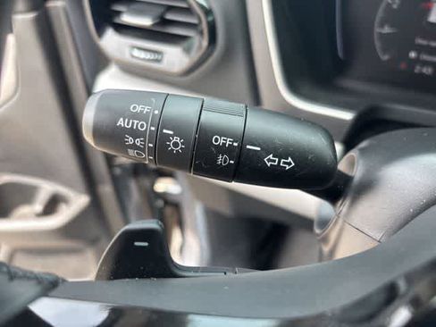 Used 2025 Honda Pilot EX-L image 15