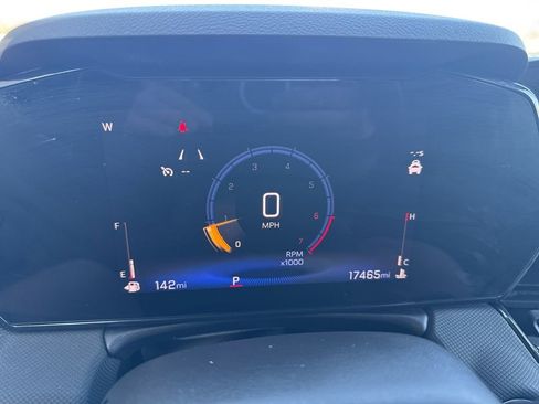 Used 2025 Chevrolet TrailBlazer RS w/ Convenience Package image 19