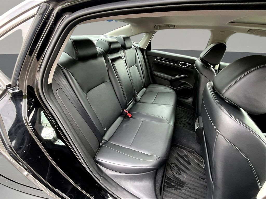 Used 2022 Honda Civic Touring image 28