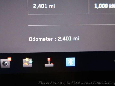 Used 2024 Tesla Cybertruck AWD Crew Cab image 38