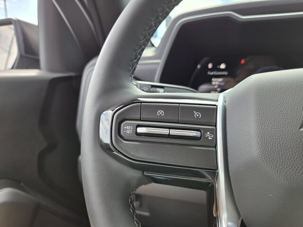 Used 2026 Chevrolet Colorado Trail Boss AWD/4WD image 23