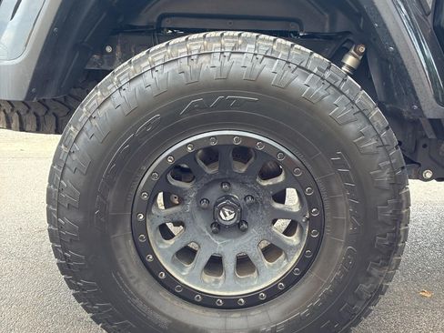 Used 2020 Jeep Gladiator Sport AWD/4WD image 21