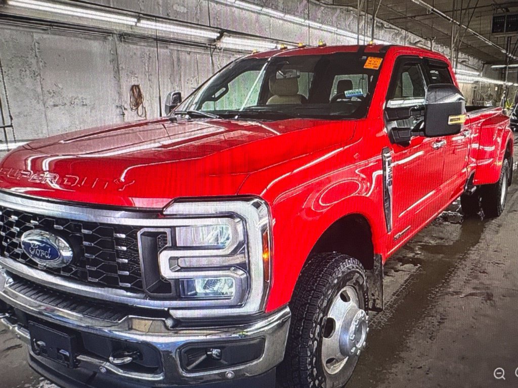 Used 2024 Ford F350 Lariat w/ Lariat Ultimate Package AWD/4WD image 1