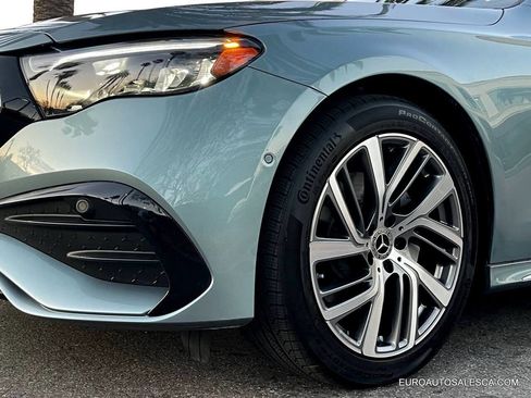 Used 2025 Mercedes-Benz E 350 4MATIC Sedan image 25