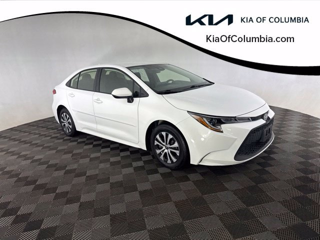 Used 2022 Toyota Corolla LE w/ Body Protection Package (TMS) FWD image 1
