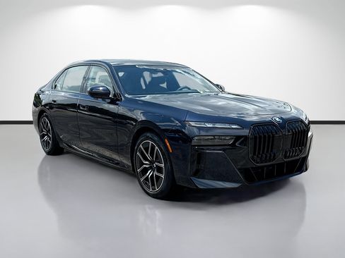 New 2026 BMW i7 eDrive50 w/ Executive Package RWD image 1