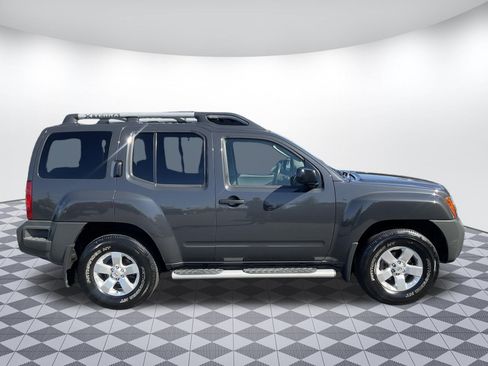 Used 2010 Nissan Xterra S AWD/4WD image 2