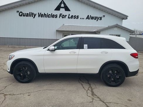 Used 2018 Mercedes-Benz GLC 300 4MATIC image 20