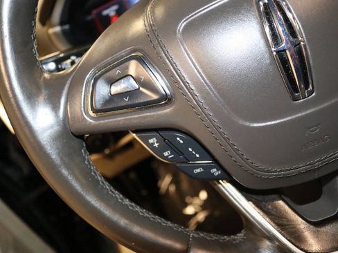 Used 2020 Lincoln MKZ Reserve w/ Elements Package image 37