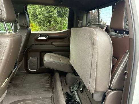 Used 2024 GMC Sierra 1500 Denali w/ Denali Reserve Package AWD/4WD image 12