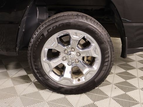 Used 2020 RAM 1500 Big Horn RWD image 17