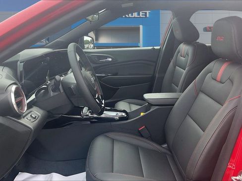 New 2026 Chevrolet Trax RS w/ Driver Confidence Package FWD image 24