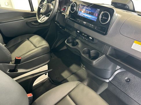 New 2025 Mercedes-Benz Sprinter 2500 image 15