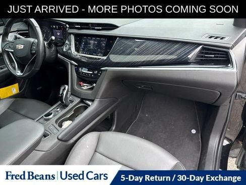Used 2024 Cadillac XT6 Premium Luxury w/ Technology Package AWD/4WD image 14