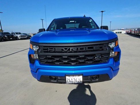 Used 2026 Chevrolet Silverado 1500 Custom w/ Turbomax Blackout Package RWD image 3