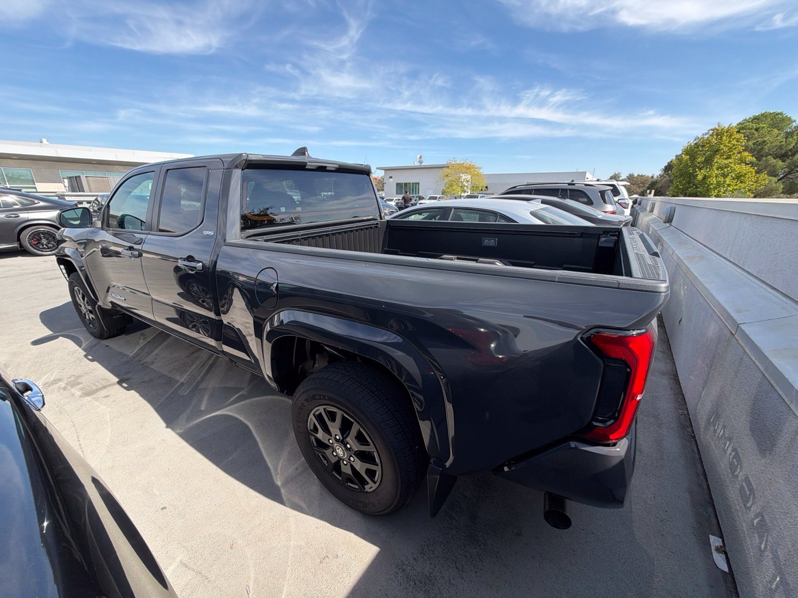 Used 2026 Toyota Tacoma SR5 AWD/4WD image 4