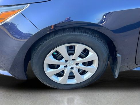 Certified 2025 Toyota Corolla LE FWD image 25