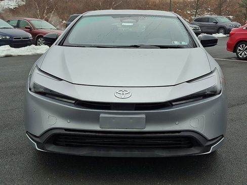 Used 2023 Toyota Prius LE image 4