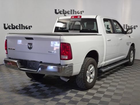 Used 2019 RAM 1500 Classic SLT w/ Luxury Group AWD/4WD image 7