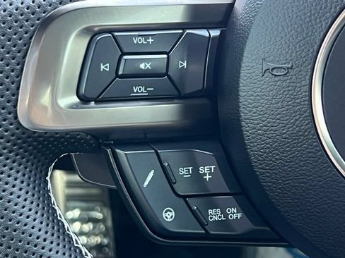 Used 2020 Ford Mustang Shelby GT500 w/ Technology Package RWD image 20