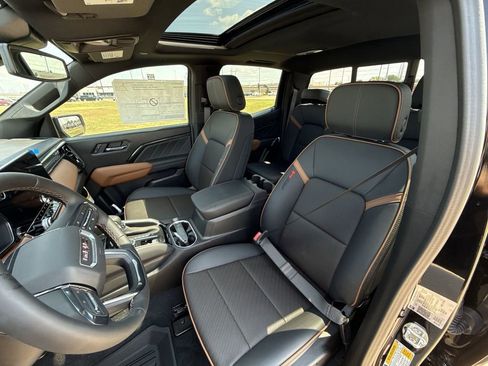 New 2026 GMC Canyon AT4 w/ Technology Plus Package image 24