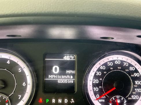 Used 2020 RAM 1500 Express AWD/4WD image 15