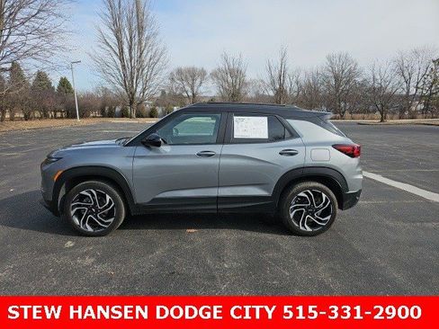 Used 2025 Chevrolet TrailBlazer RS w/ Convenience Package image 1