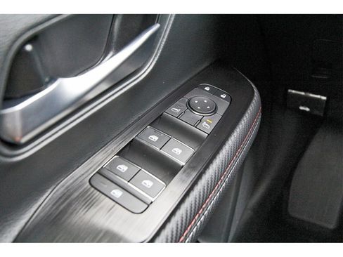 New 2026 Nissan Kicks SR image 15